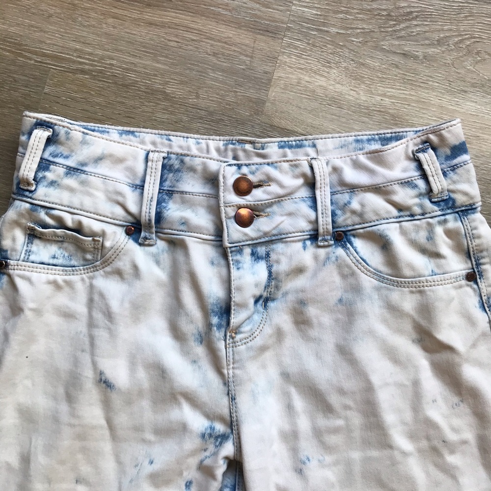 3x$25 | Tinseltown | Acid Wash Jeans